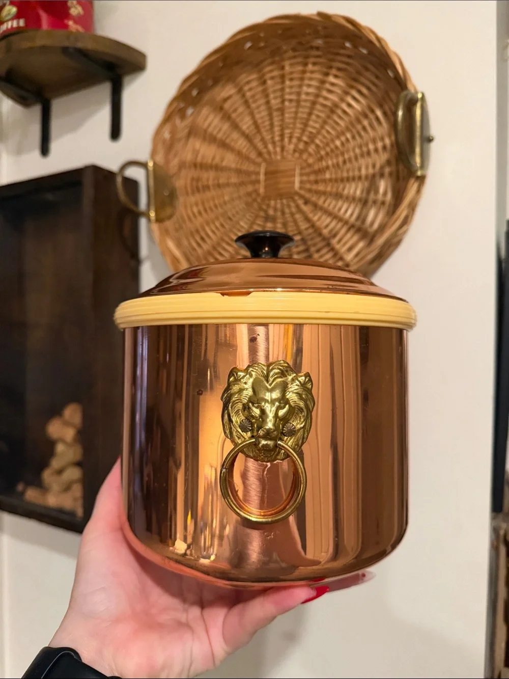 🦁 Vintage Copper Tone Lion Head Ice Bucket